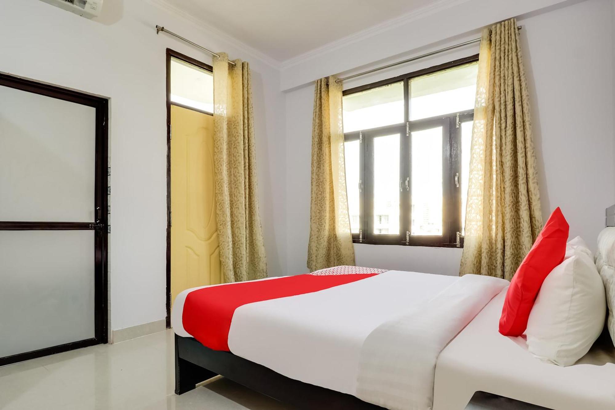 Hotel O Vgs Chinhat Экстерьер фото